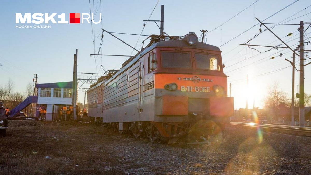 Непогода в Ростовской области остановила 89 поездов, задержки достигают 8 часов